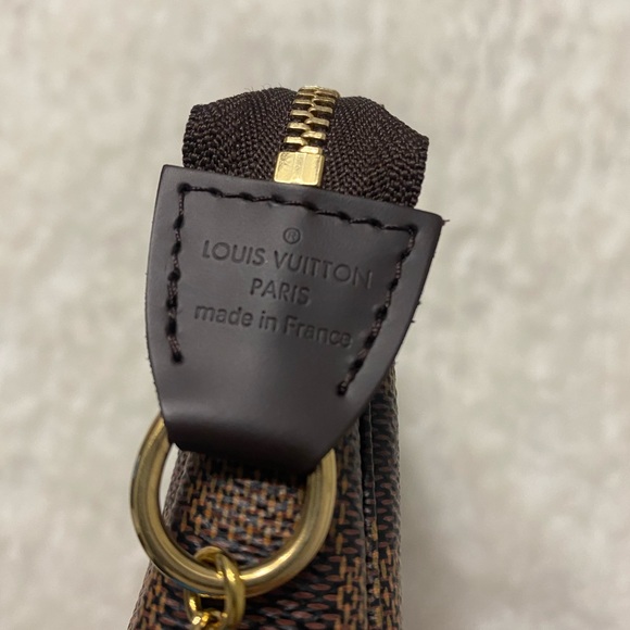 Authentic LV Mini Pochette in Damier Ebene - Picture 3 of 7